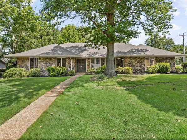 8542 BUCKTHORN DR, Germantown, TN 38139