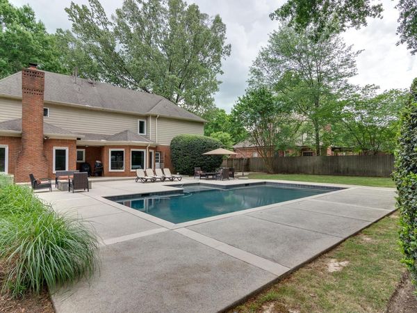 2085 DEERWOODS CV, Germantown, TN 38139