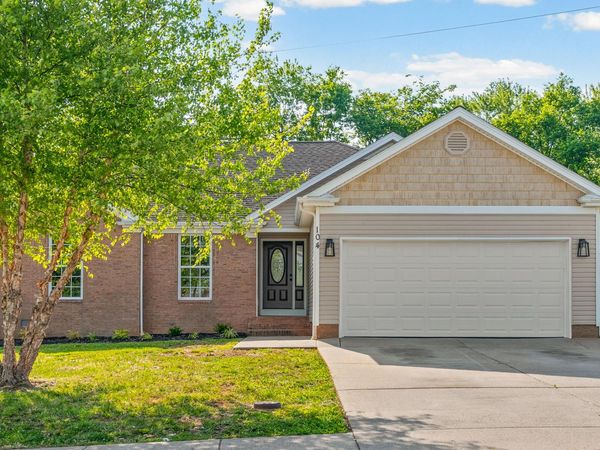 104 Daven Dr , Hopkinsville, KY 42240