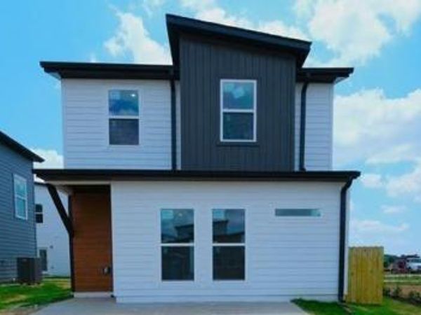 921 Ventnor Avenue , Centerton, AR 72719