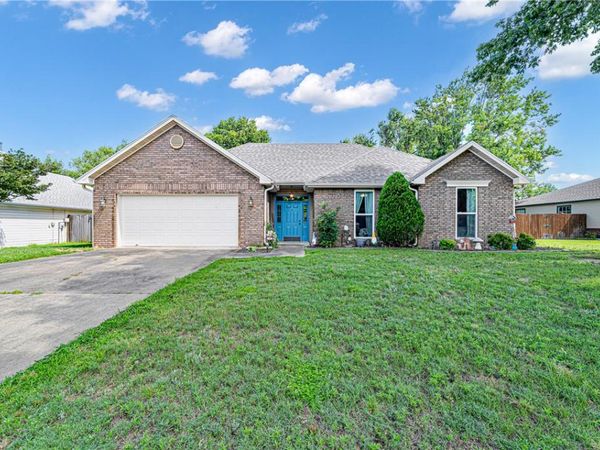 29 Ivy Circle , Bentonville, AR 72712