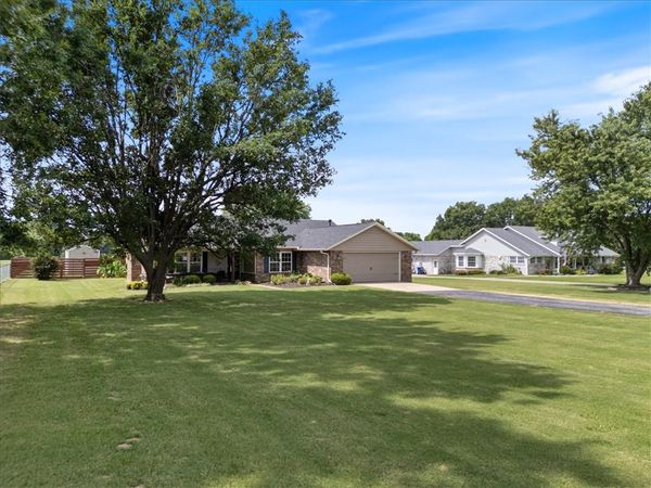 975 Elm Springs Road , Elm Springs, AR 72728