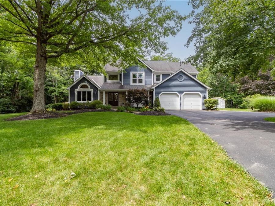 1277 Bear Run Way, Hamilton Township, OH 45039 Photo 1