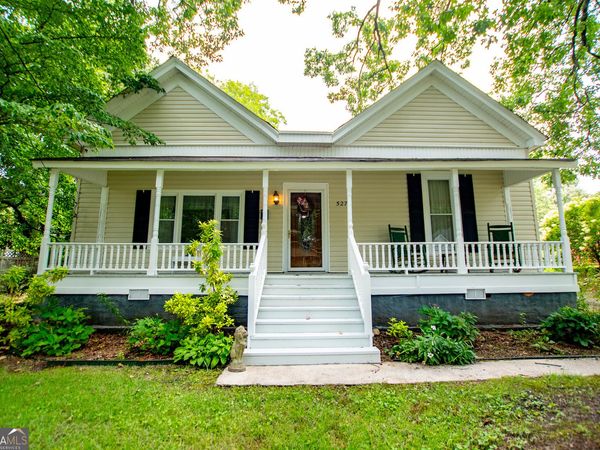 527 College Street, Carrollton, GA 30117