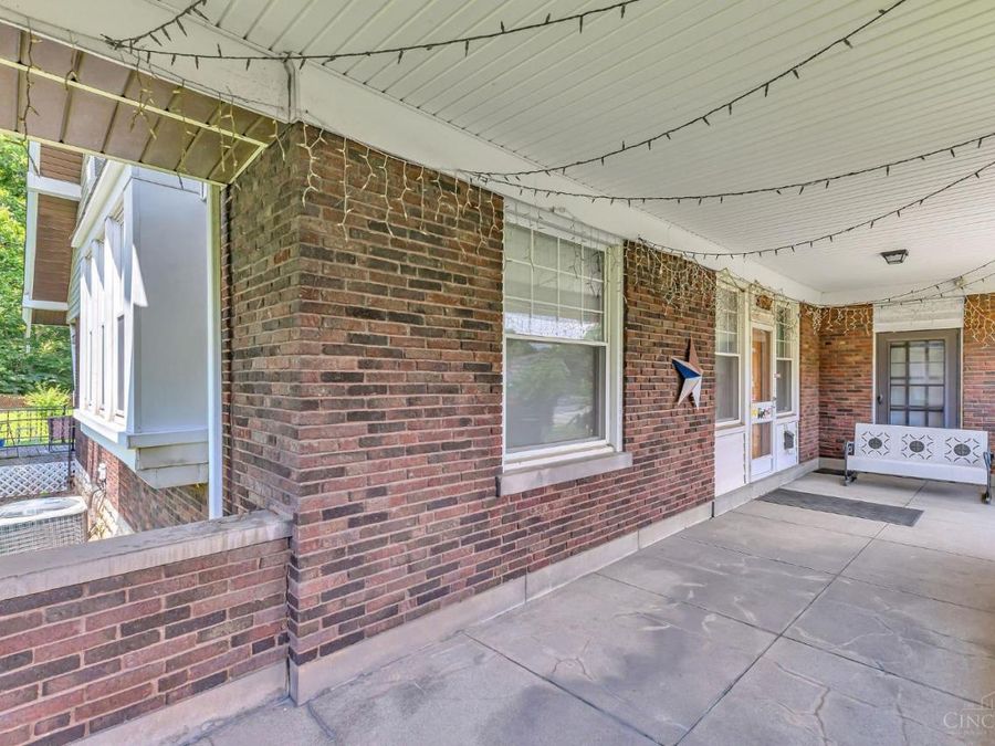 276 Kearney Street, Cincinnati, OH 45216 Photo 3