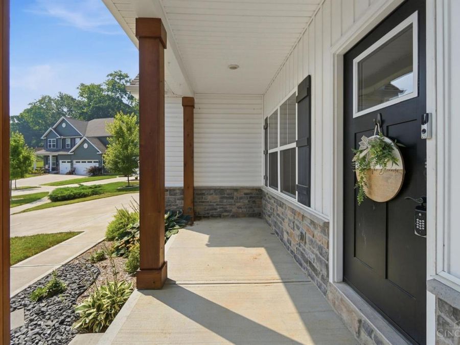 5389 Valley View Drive, Hamilton Township, OH 45152 Photo 10
