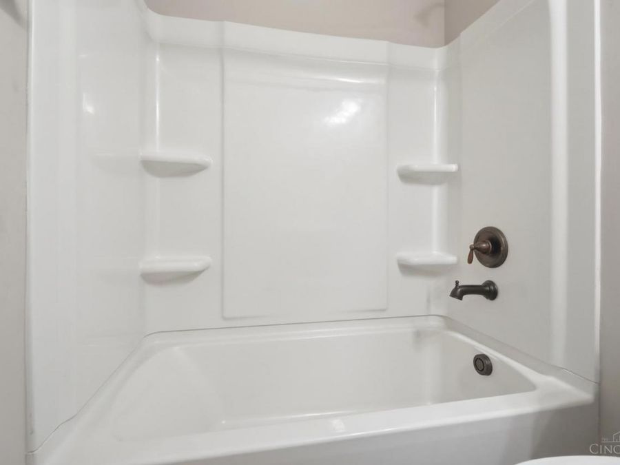 5389 Valley View Drive, Hamilton Township, OH 45152 Photo 50