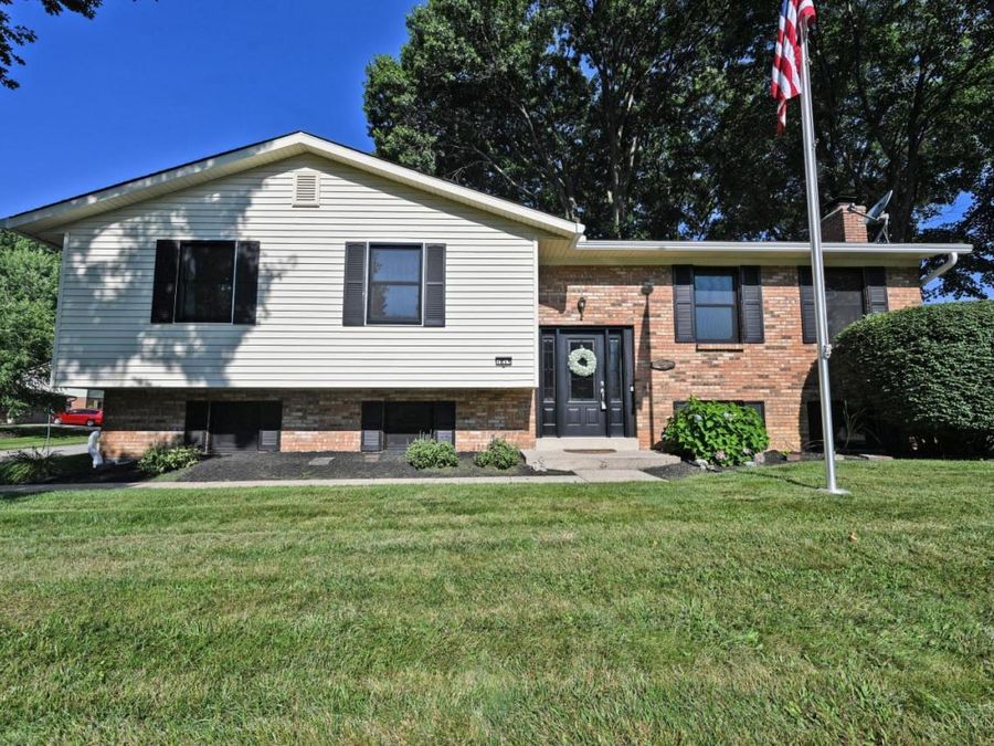 1613 Muskegon Drive, Anderson Township, OH 45255 Photo 1