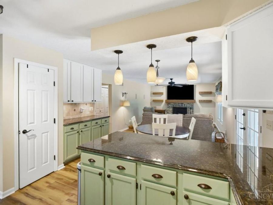 6492 Indianwood Drive, Mason, OH 45040 Photo 11