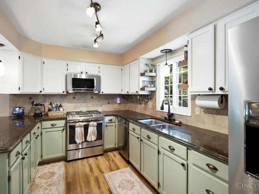 6492 Indianwood Drive, Mason, OH 45040 Photo 9