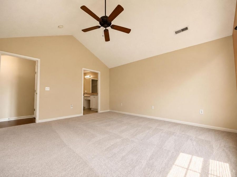 1364 Cotswold Lane, Hamilton, OH 45013 Photo 14