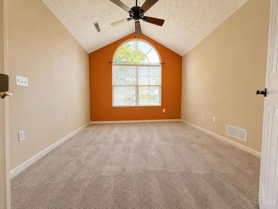 1364 Cotswold Lane, Hamilton, OH 45013 Photo 21