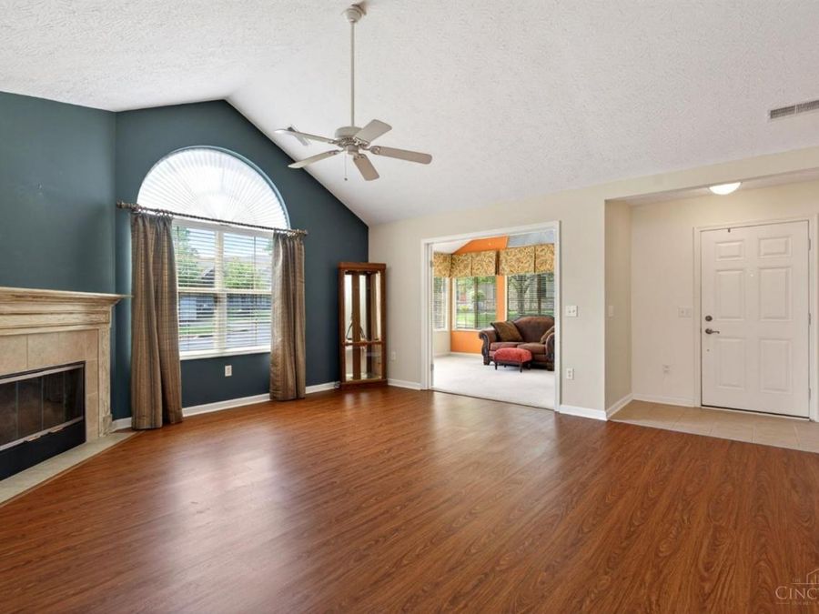 1364 Cotswold Lane, Hamilton, OH 45013 Photo 5