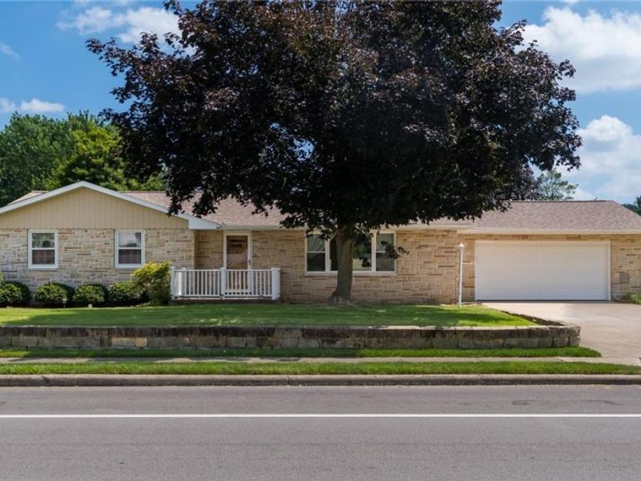 36 W 9th Street , Dresden, OH 43821 Photo 1