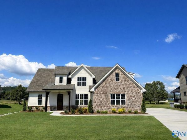 306 Lake Creek Drive, Guntersville, AL 35976