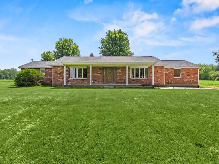 5773 Short Road, New Carlisle, OH 45344 Photo 1