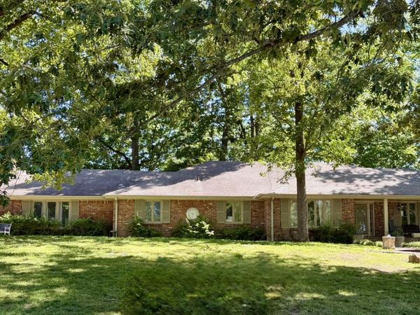 329 Fairway Drive , Clarksville, TN 37043