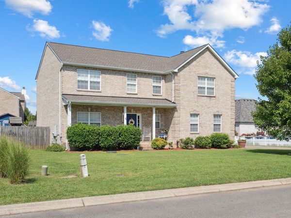 308 Brickle Dr , Murfreesboro, TN 37128