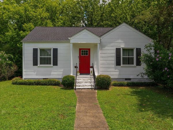 1400 Sunnyfield Lane , Chattanooga, TN 37412