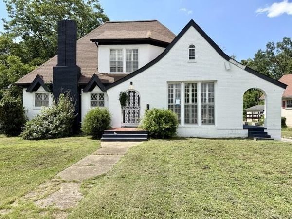 2325 E 03rd , Chattanooga, TN 37404