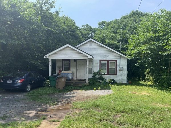 542 E Maple St , Madison, TN 37115