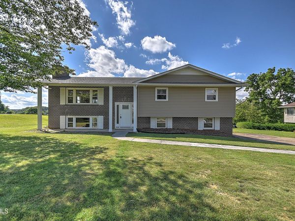228 Oneida Court, Kingsport, TN 37664