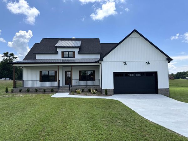 2672 Coleytown Road , Lafayette, TN 37083