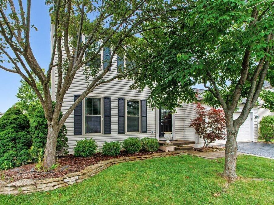 8959 Holquest Drive , Lewis Center, OH 43035 Photo 1