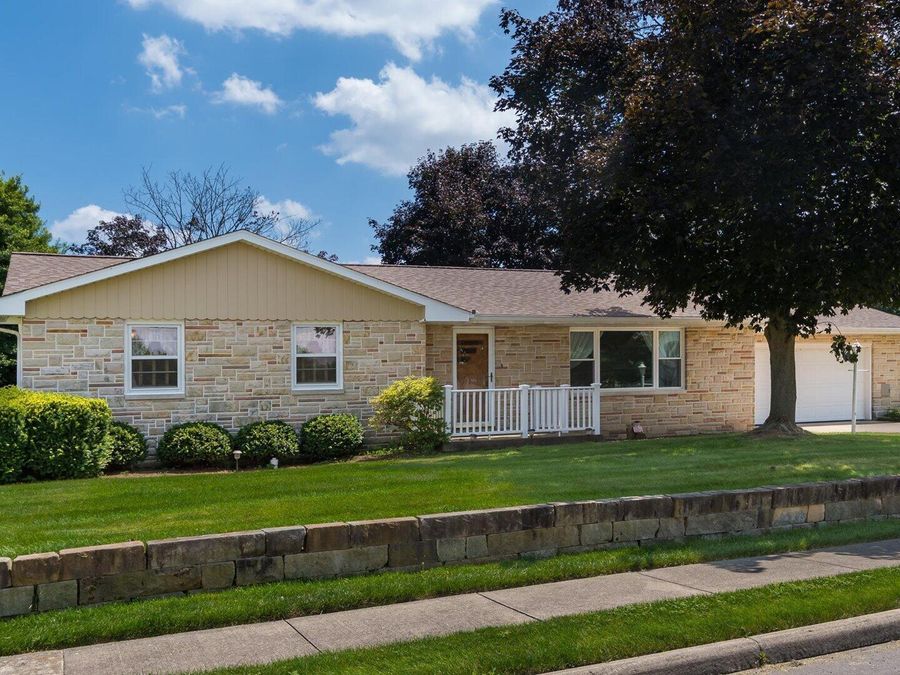 36 W 9th Street , Dresden, OH 43821 Photo 1