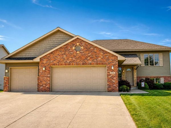 1324 Augusta Drive , Mankato, MN 56001