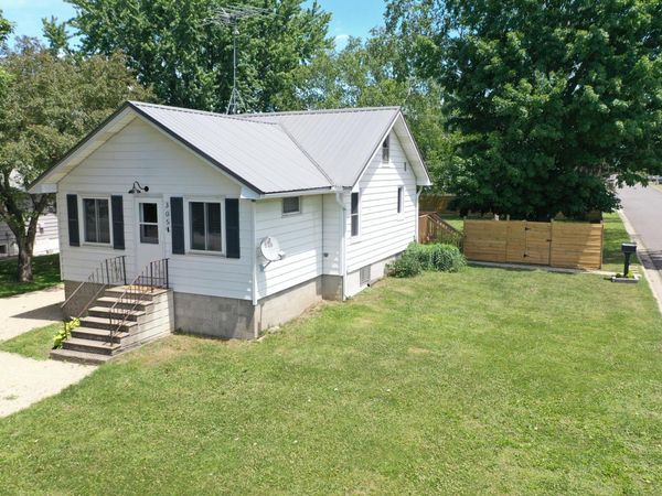 305 N Wabasha , Plainview, MN 55964