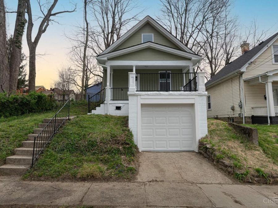 5618 Prentice Street, Cincinnati, OH 45227 Photo 3