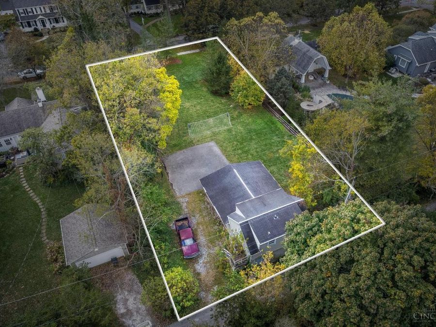 214 Rugby Avenue, Terrace Park, OH 45174 Photo 2