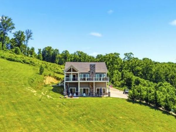 301 Mountain Way , Sharps Chapel, TN 37866