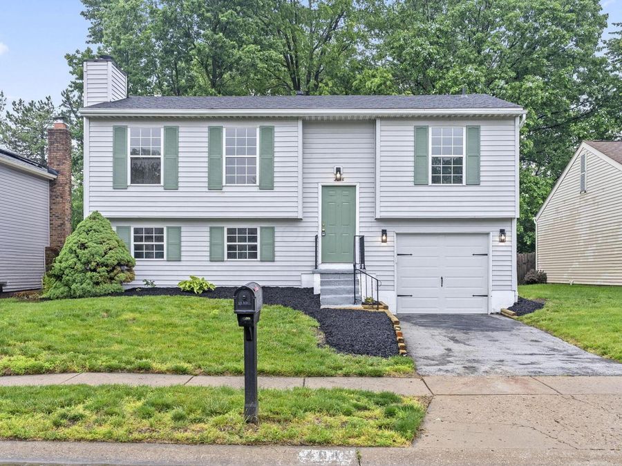 4046 Berryfield Drive , Columbus, OH 43230 Photo 1