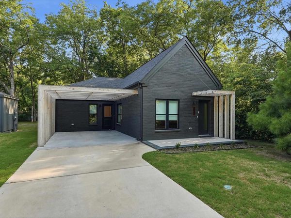 2022 Weems Street , Conway, AR 72034