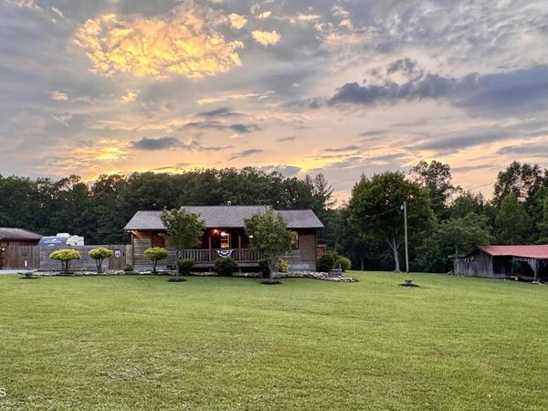 2171 Pine Hill Rd, Winfield, TN 37892