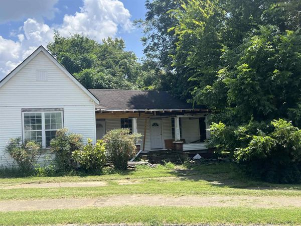 2316 15th Ave, Sheffield, AL 35660
