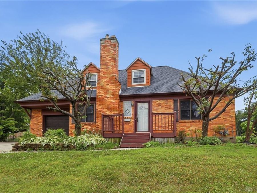 104 N Bromfield Road, Kettering, OH 45429 Photo 1
