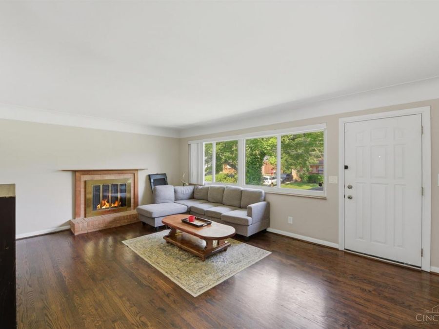 8710 Mockingbird Lane, Springfield Township, OH 45231 Photo 6
