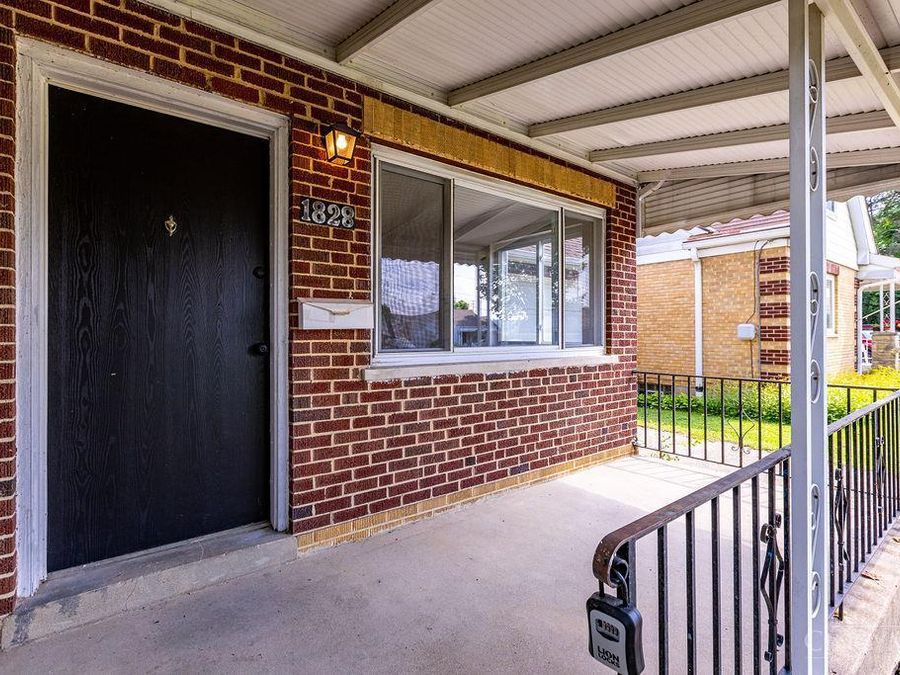 1828 Colmar Lane, Cincinnati, OH 45237 Photo 4