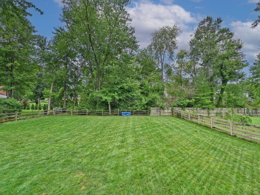 956 Eight Mile Road, Anderson Township, OH 45255 Photo 31