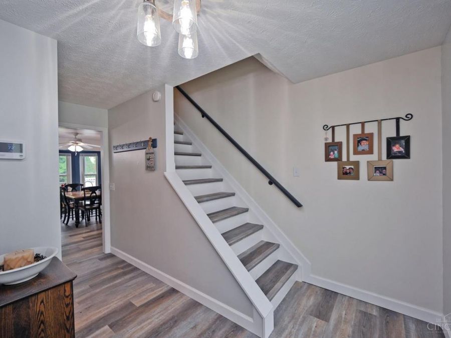 956 Eight Mile Road, Anderson Township, OH 45255 Photo 6