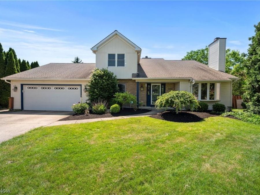 14367 Crown Point Parkway , Strongsville, OH 44136 Photo 1