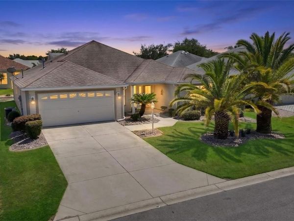 934 MOSES LOOP , THE VILLAGES, FL 32162