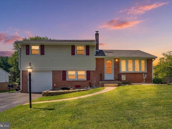 2918 HERRLYN COURT , DALLASTOWN, PA 17313