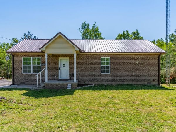 9127 Crestview Dr , Bon Aqua, TN 37025