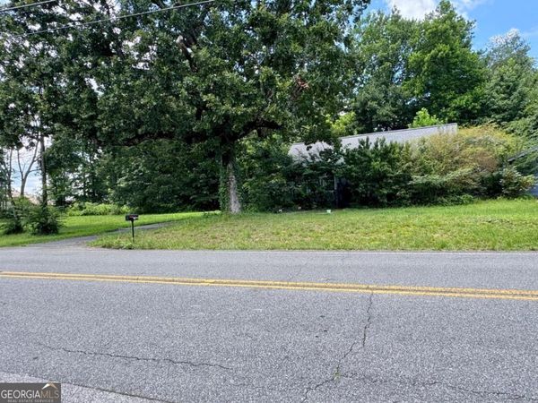 5873 Priest Road, Acworth, GA 30102