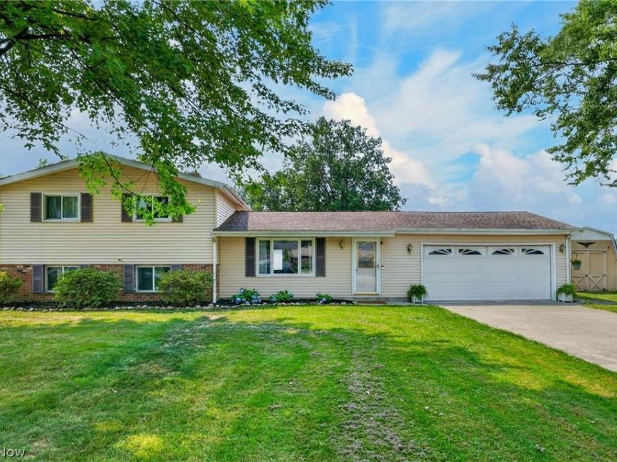 33541 Tullis Drive , Avon, OH 44011 Photo 1