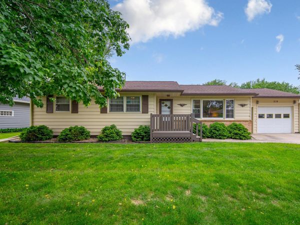 219 Floral Avenue , Mankato, MN 56001